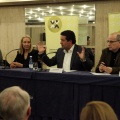 Tots a una veu