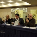 Tots a una veu