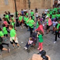 Som moltes, caminem unides
