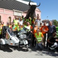 Vuelta a España en vespa con sidecar por los toros de Osborne
