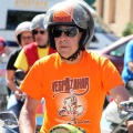 Vuelta a España en vespa con sidecar por los toros de Osborne