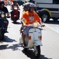 Vuelta a España en vespa con sidecar por los toros de Osborne
