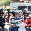 Vuelta a España en vespa con sidecar por los toros de Osborne