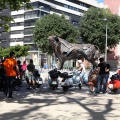 Vuelta a España en vespa con sidecar por los toros de Osborne