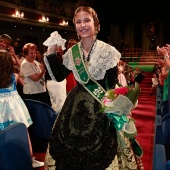 Reina infantil y corte de honor