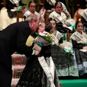 Reina infantil y corte de honor