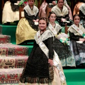 Reina infantil y corte de honor