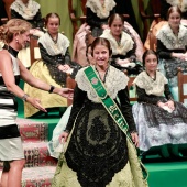 Reina infantil y corte de honor