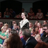 Reina infantil y corte de honor
