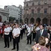 Reina infantil y corte de honor