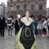 Reina infantil y corte de honor