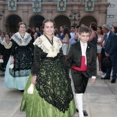 Reina infantil y corte de honor