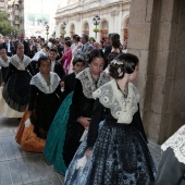 Reina infantil y corte de honor