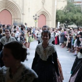 Reina infantil y corte de honor