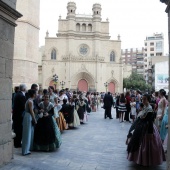 Reina infantil y corte de honor