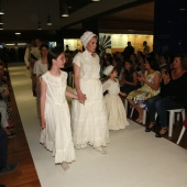 Mostra i desfilada de roba tradicional