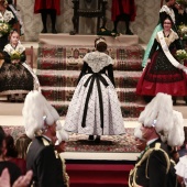 Imposición bandas reina infantil y corte de honor