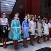 Imposición bandas reina infantil y corte de honor