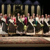 Imposición bandas a la reina de las fiestas y corte de honor