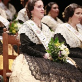 Imposición bandas a la reina de las fiestas y corte de honor