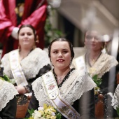 Imposición bandas a la reina de las fiestas y corte de honor