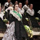 Imposición bandas a la reina de las fiestas y corte de honor