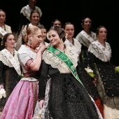 Imposición bandas a la reina de las fiestas y corte de honor