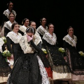 Imposición bandas a la reina de las fiestas y corte de honor