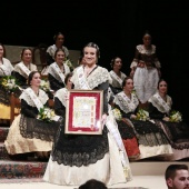 Imposición bandas a la reina de las fiestas y corte de honor