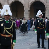 Imposición bandas a la reina de las fiestas y corte de honor