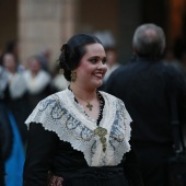 Imposición bandas a la reina de las fiestas y corte de honor