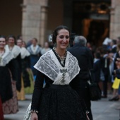 Imposición bandas a la reina de las fiestas y corte de honor