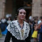 Imposición bandas a la reina de las fiestas y corte de honor