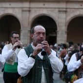 Imposición bandas a la reina de las fiestas y corte de honor