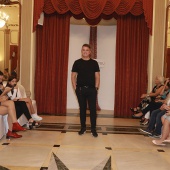 Desfile solidario