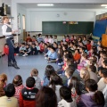 El mago Yunke en el colegio Herrero