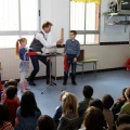 El mago Yunke en el colegio Herrero