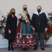 Ofrenda de flores y procesión