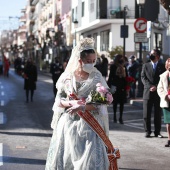 Ofrenda de flores y procesión