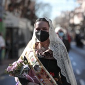 Ofrenda de flores y procesión