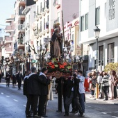 Ofrenda de flores y procesión