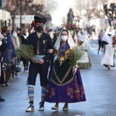 Ofrenda de flores y procesión