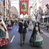 Ofrenda de flores y procesión