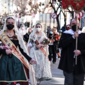 Ofrenda de flores y procesión