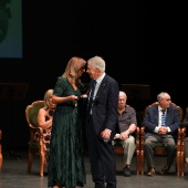 Medallas de oro e hijo predilecto