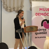 Asociación Mujeres en Igualdad, Mujeres demócratas