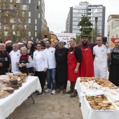 Concurso ide paella con pelotas de Navidad