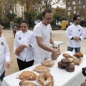 Concurso ide paella con pelotas de Navidad