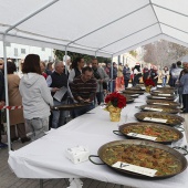 Concurso ide paella con pelotas de Navidad