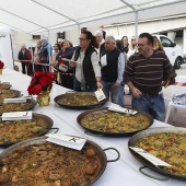 Concurso ide paella con pelotas de Navidad